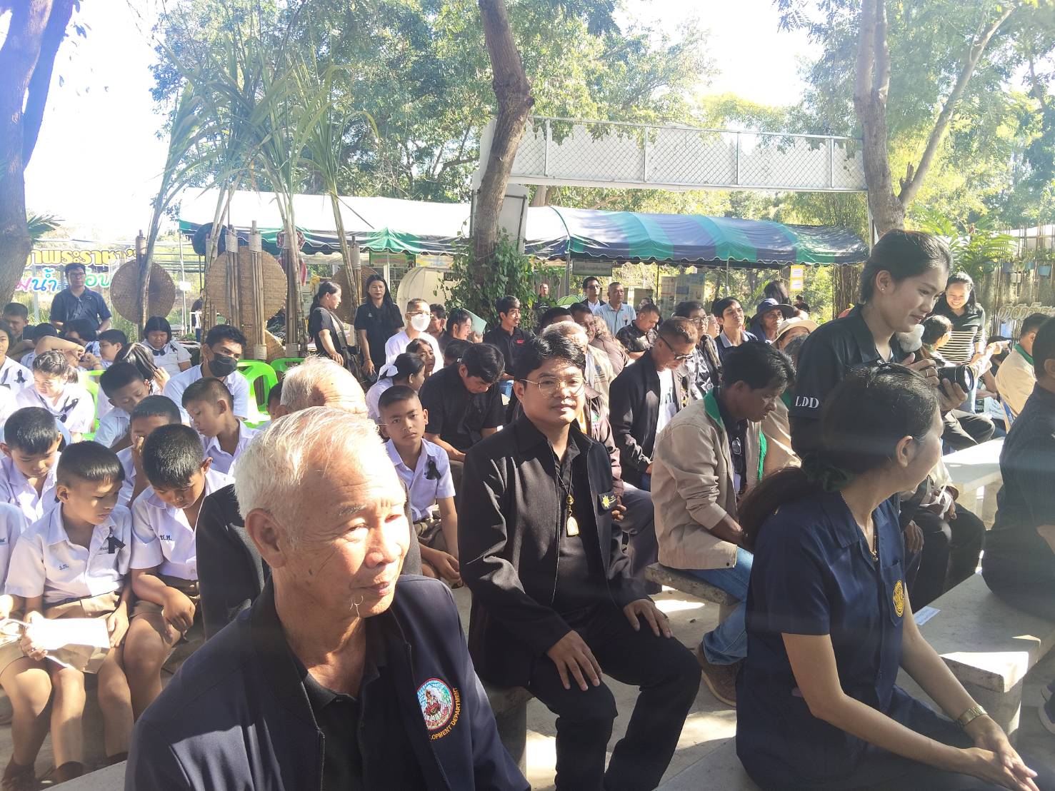 title - ส.ป.ก.เพชรบุรี ร่วมงานวันดินโลก (World Soil Day) เพื่อให้เป็นวาระในการสื่อความสำคัญของทรัพยากรดิน และเป็นการเฉลิมพระเกียรติแด่พระบาทสมเด็จพระบรมชนกาธิเบศร มหาภูมิพลอดุลยเดชมหาราช บรมนาถบพิตร